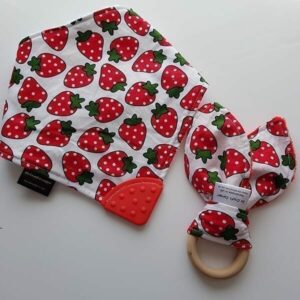 Strawberries teething bib & teething ring