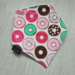 Doughnut dribble bib