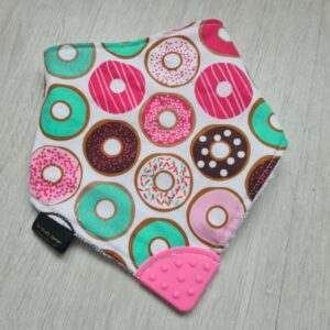 Doughnut teething bib