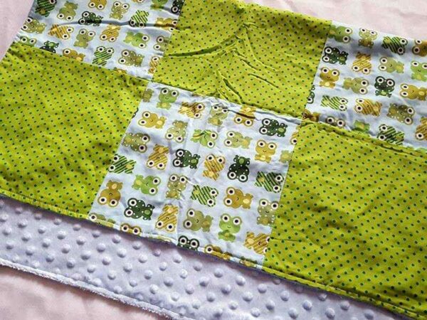 Frogs Medium Cuddle Blanket